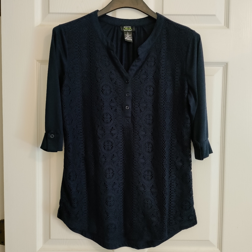SHANNON FORD Misses size XL 3/4 sleeve lace front popover top